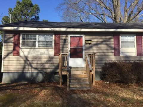 $1,225 | 735 North Main Street, Wake Forest, NC 27587