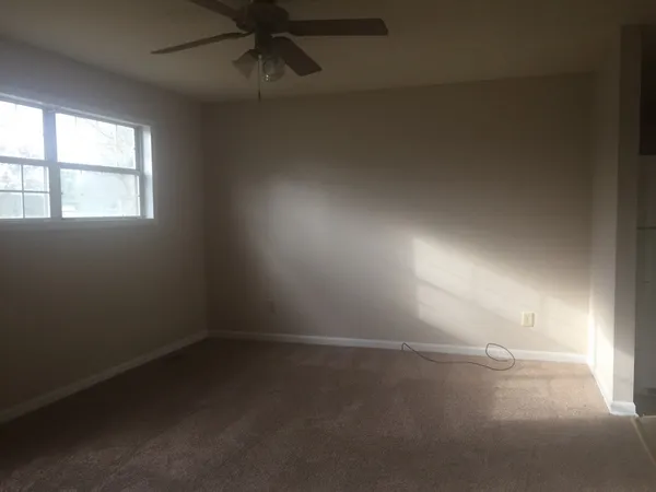 $1,225 | 735 North Main Street, Wake Forest, NC 27587