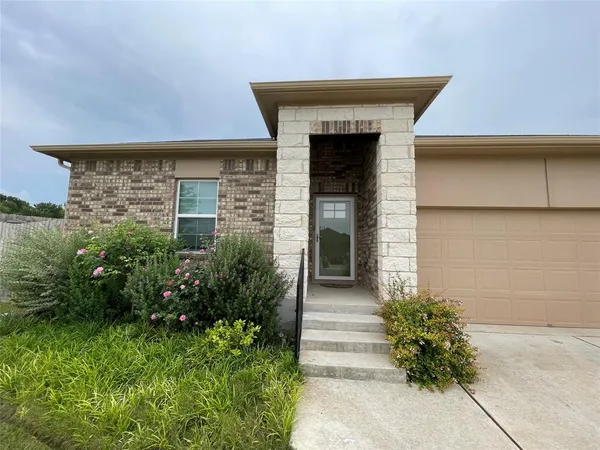 $2,250 | 6717 Ranchito Drive, Austin, TX 78744