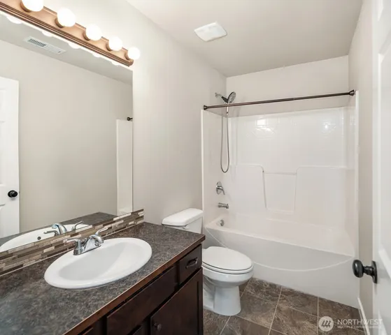 $549,950 | 14958 91st Avenue Southeast, Yelm, WA 98597