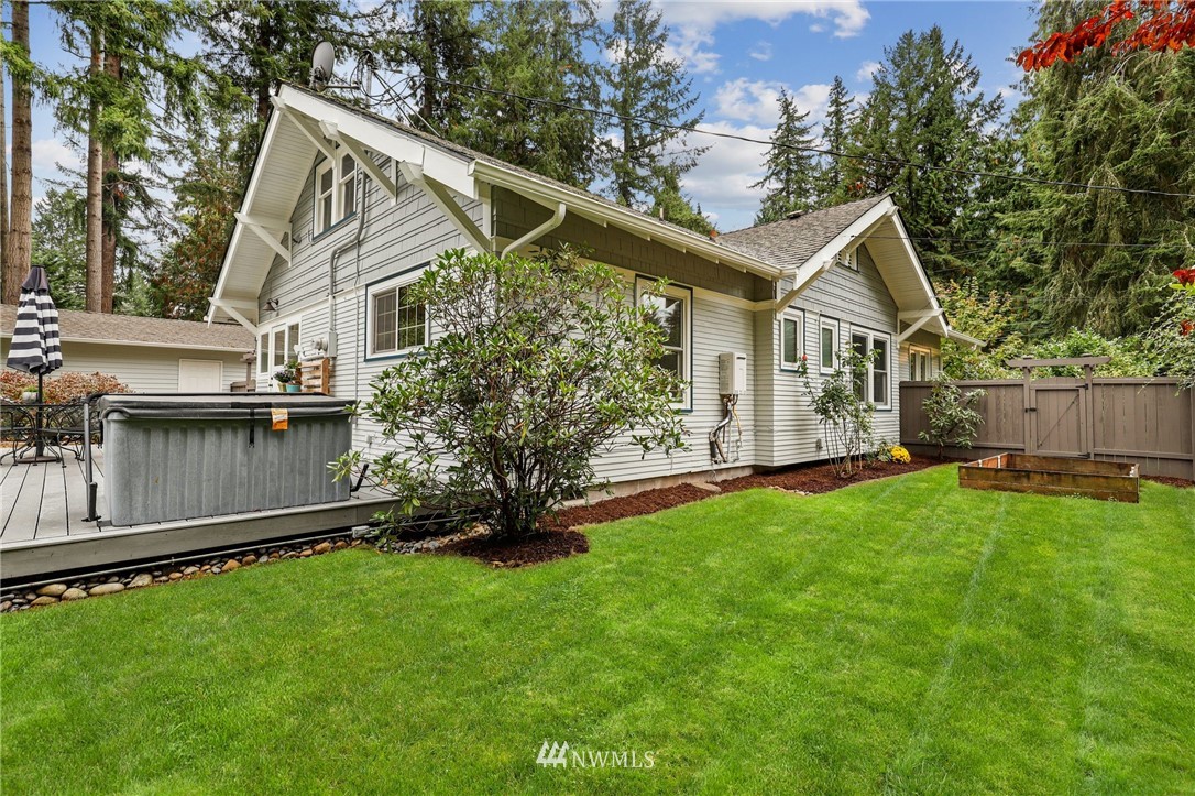 19128 Northeast Redmond Road Redmond, WA 98053 - Photo 26 of 35 a front view of house with yard and green space