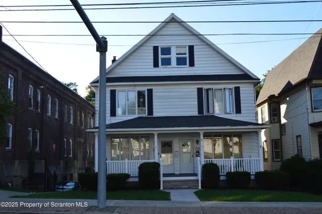 $950 | 245 South Main Street, Pittston, PA 18640
