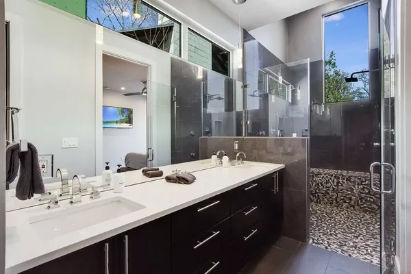 $8,500 | 1802 West 10th Street, Austin, TX 78703