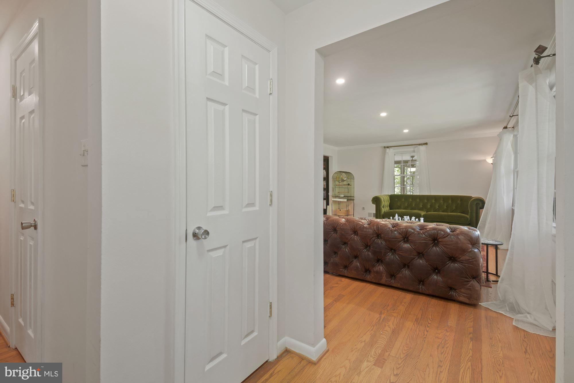 2003 Forest Dale Drive Silver Spring, MD 20903 - Photo 5 of 31 Entry foyer
