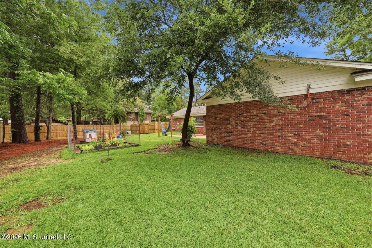 306 McDonald Drive Clinton, MS 39056 - Photo 28 of 34 32-306 McDonald Dr _ Hometoursms.com