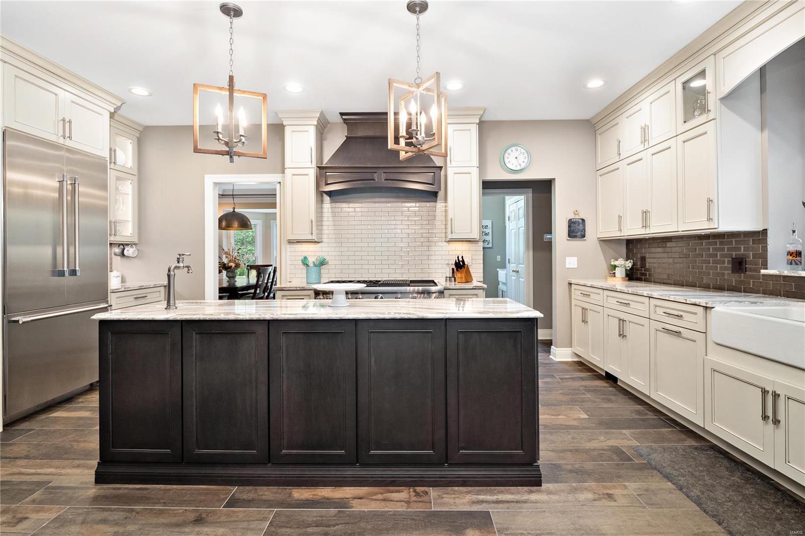 13 Georgetown Road Chesterfield, MO 63017 - Photo 16 of 62