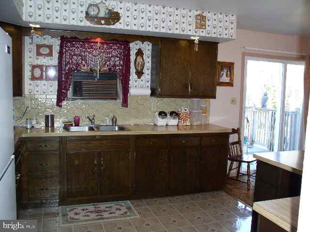 100 Willis Road Newville, PA 17241 - Photo 2 of 9 Gallery Image 2