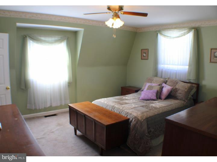 3429 Holyoke Road Philadelphia, PA 19114 - Photo 14 of 23 Bedroom - Main