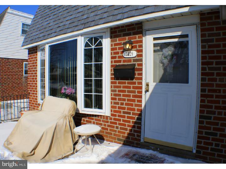3429 Holyoke Road Philadelphia, PA 19114 - Photo 4 of 23 Exterior Front