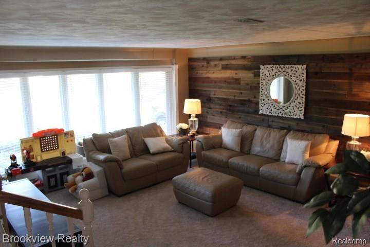 327 Old Perch Road Rochester Hills, MI 48309 - Photo 11 of 16