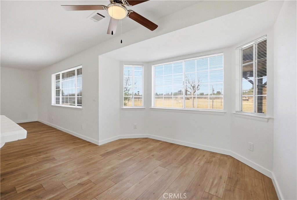 14280 Navajo Road Apple Valley, CA 92307 - Photo 10 of 23