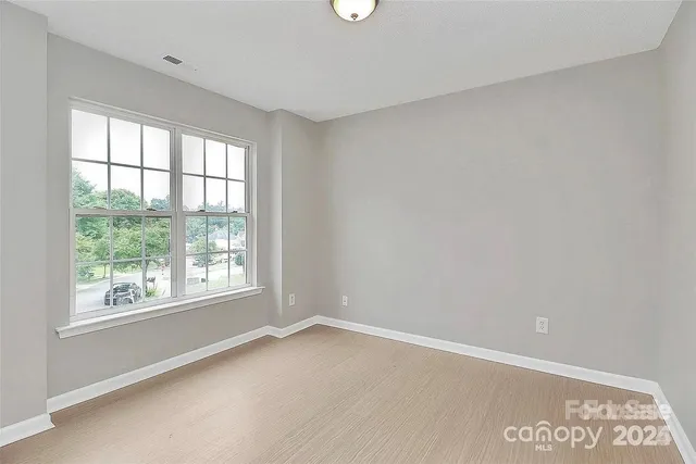 $2,100 | 3737 Kadey Drive, Charlotte, NC 28208