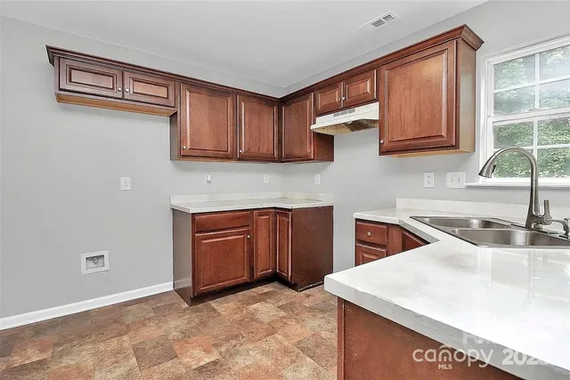 $2,100 | 3737 Kadey Drive, Charlotte, NC 28208