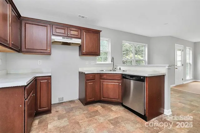 $2,100 | 3737 Kadey Drive, Charlotte, NC 28208