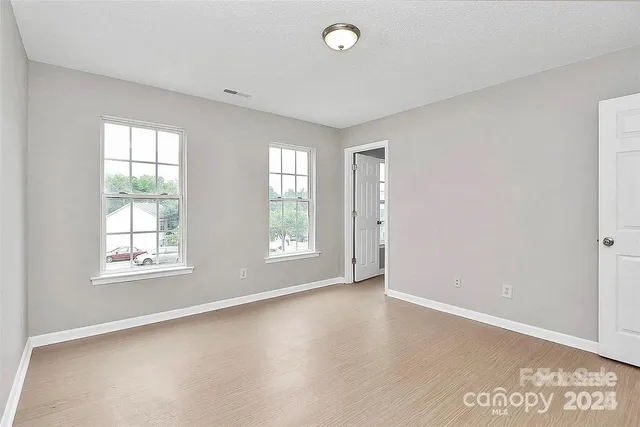 $2,100 | 3737 Kadey Drive, Charlotte, NC 28208