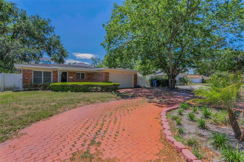 4806 West Melrose Ave  