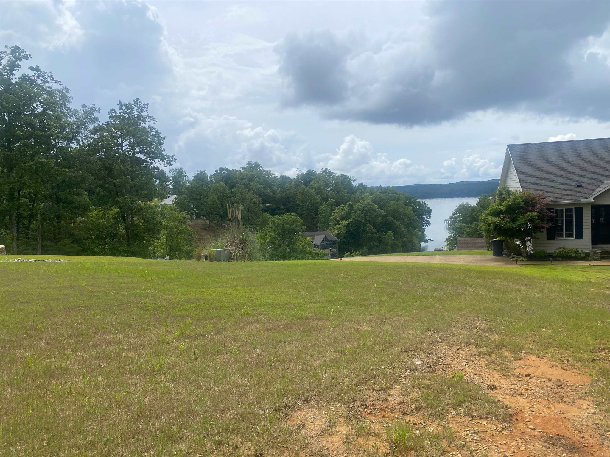 0 Light Pointe Point Savannah, TN 38372 - Photo 8 of 12 Gallery Image 8