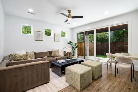 $2,275,000 | 6162 Prospect Avenue, Dallas, TX 75214