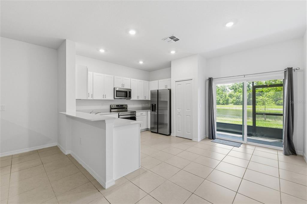 278 27th Street Southeast Ruskin, FL 33570 - Photo 10 of 35