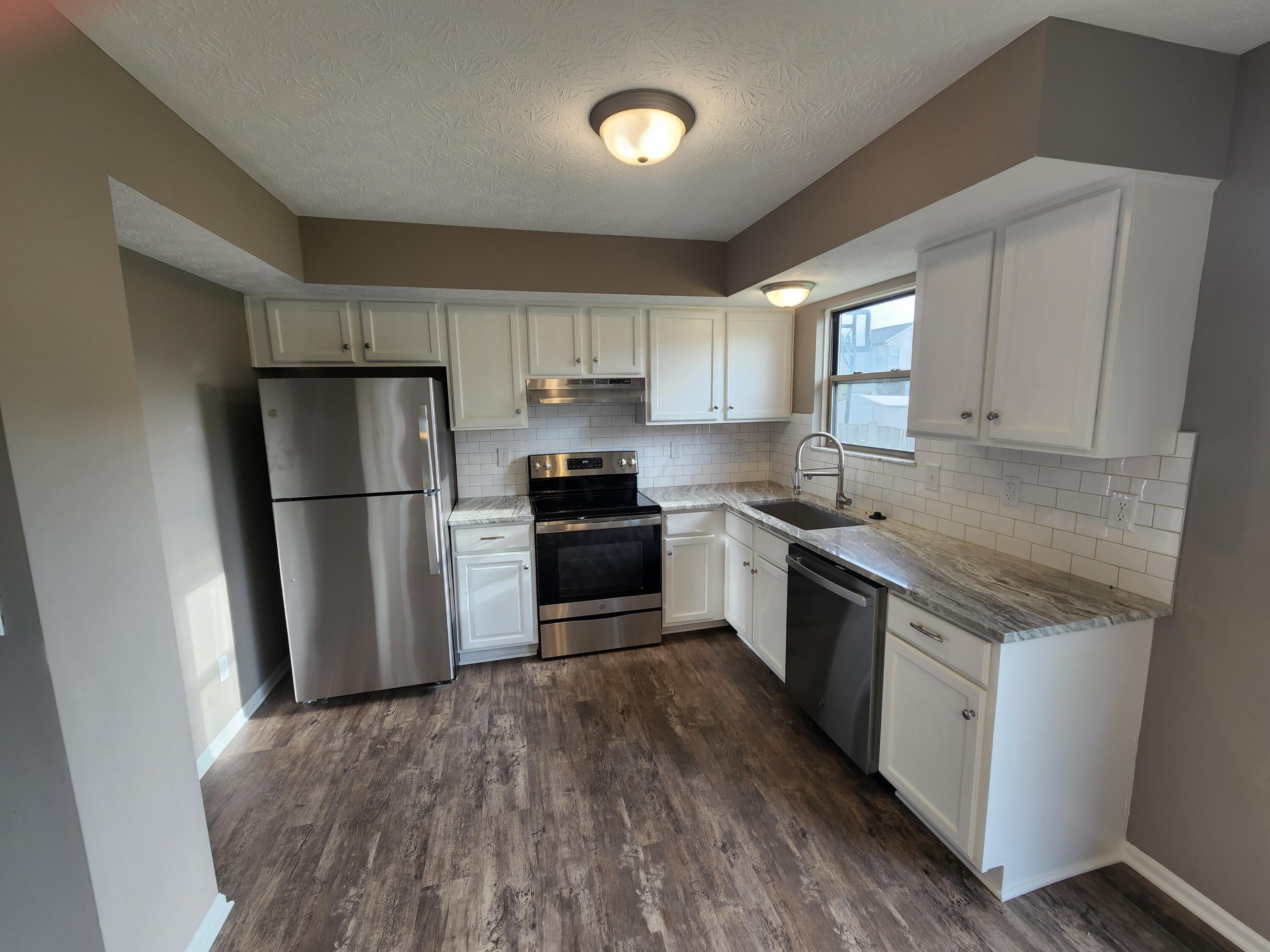 2748 Raphael Drive Columbus, OH 43232 - Photo 3 of 14 3