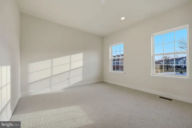 $769,900 | 271 Grove View Drive, Hockessin, DE 19707