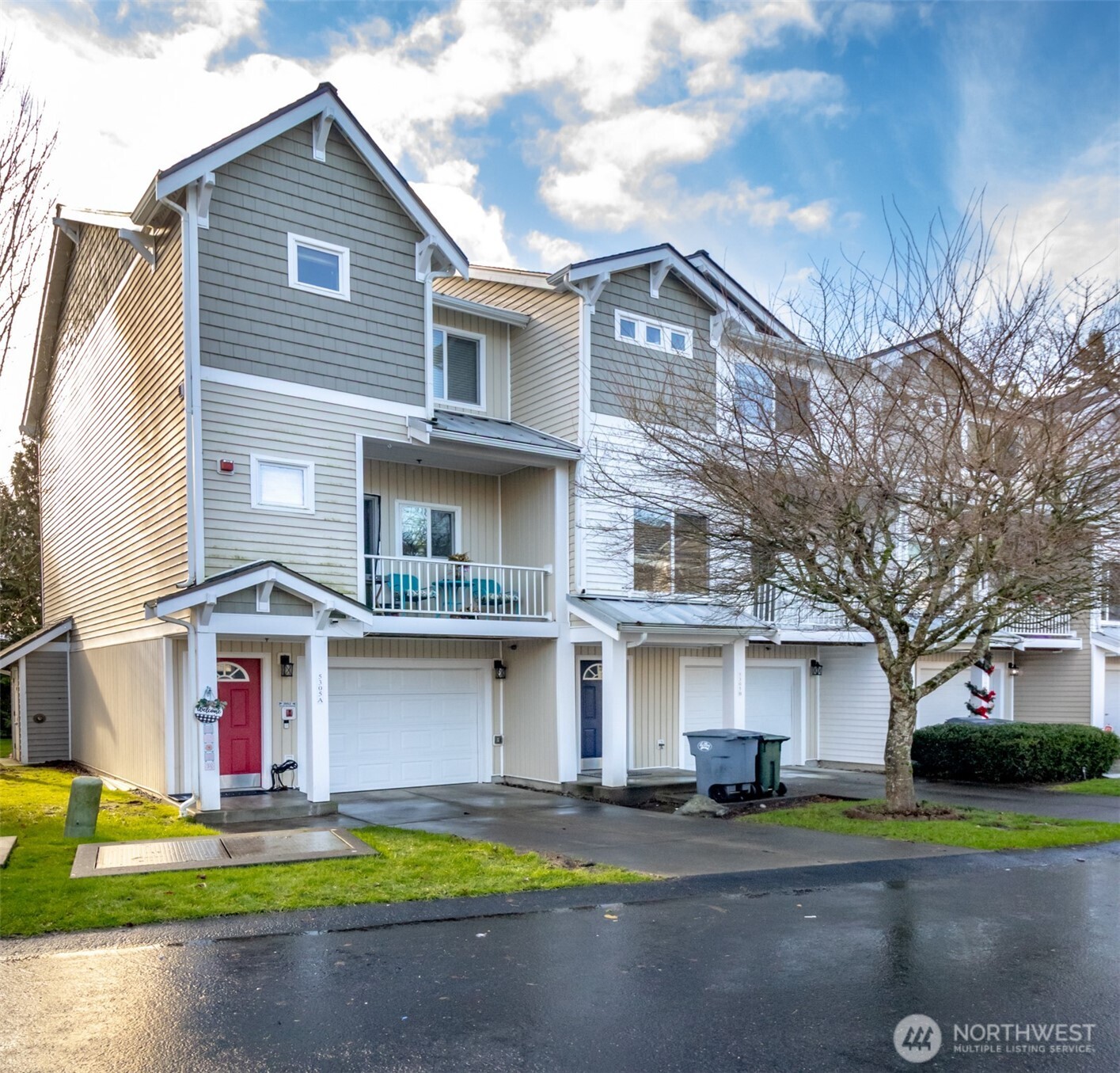 5305 Military Road East, Unit A Tacoma, WA 98446 - Photo 3 of 39 a front view of house with yard and green space