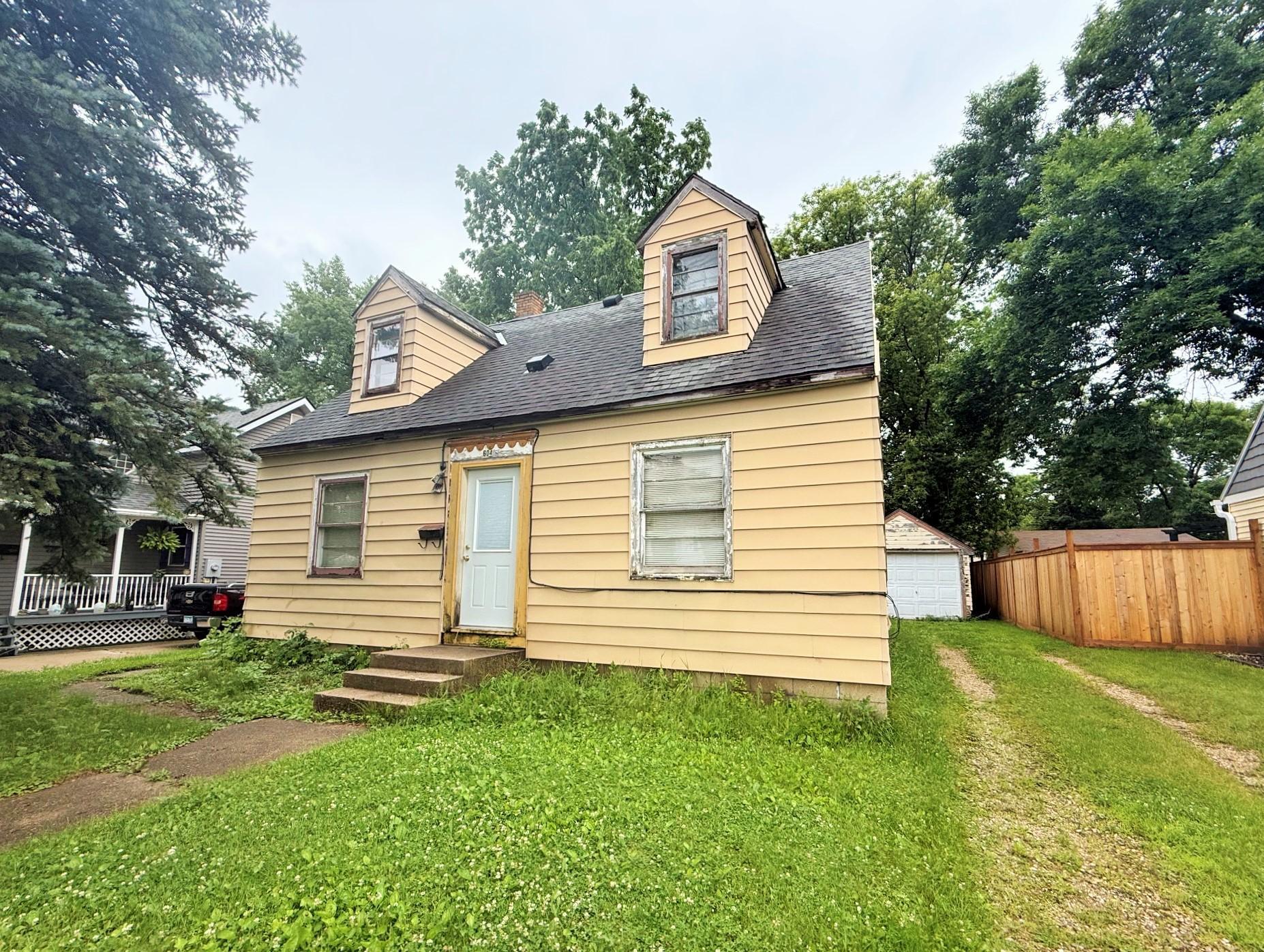 604 13th Street Southwest Willmar, MN 56201 - Photo 1 of 17