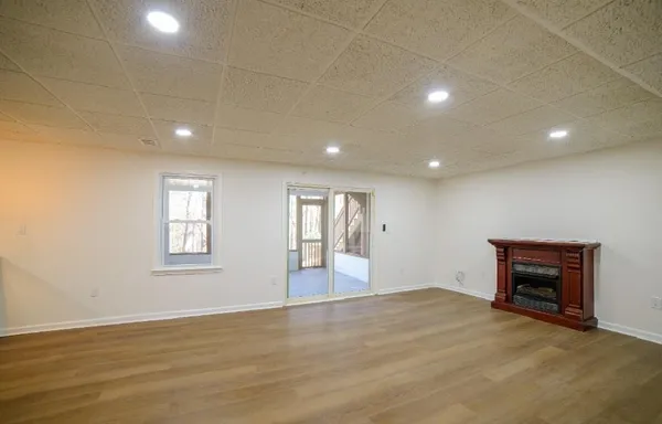 $689,000 | 1190 St Ives Court, Suwanee, GA 30024