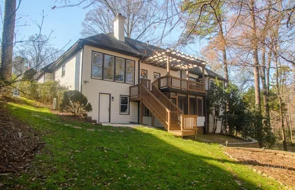 $689,000 | 1190 St Ives Court, Suwanee, GA 30024