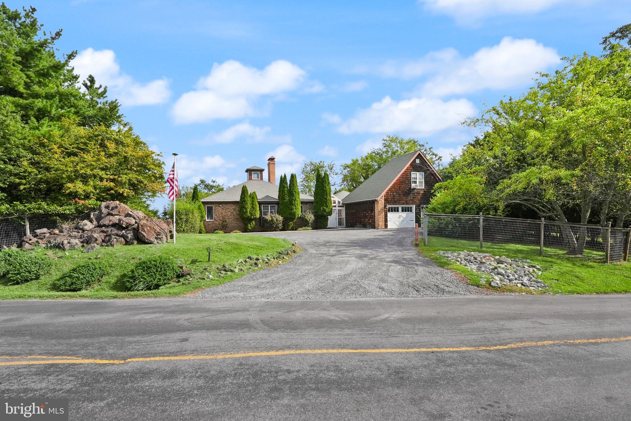 393 High Knob Road Front Royal, VA 22630 - Photo 4 of 83 Gallery Image 4