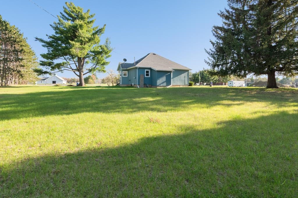 210 North Oak Street Crivitz, WI 54114 - Photo 33 of 45