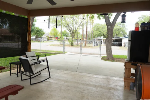 $229,999 | 501 Perez Street, Uvalde, TX 78801
