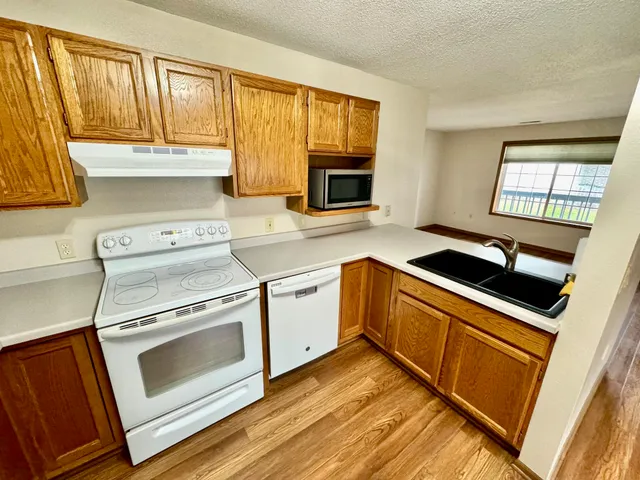 $224,900 | 907 Fox Creek Drive, Unit 2, Watertown, WI 53098