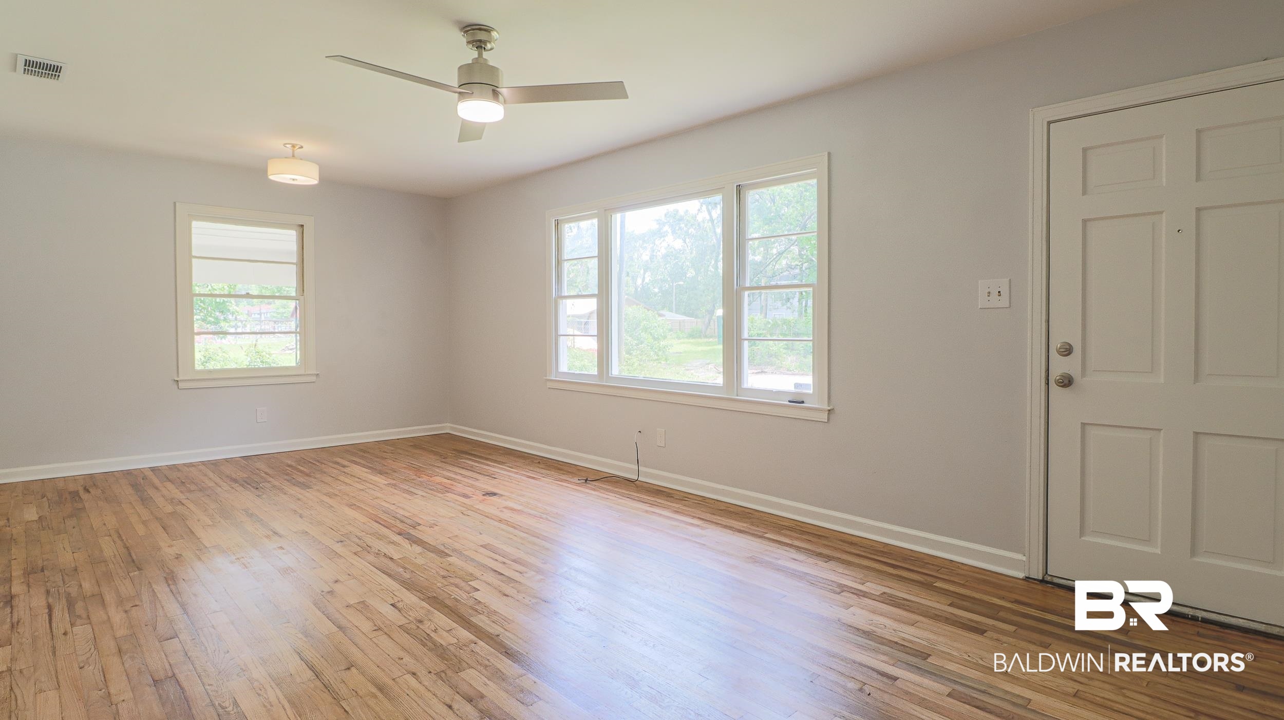 956 San Ed Drive Mobile, AL 36606 - Photo 3 of 16