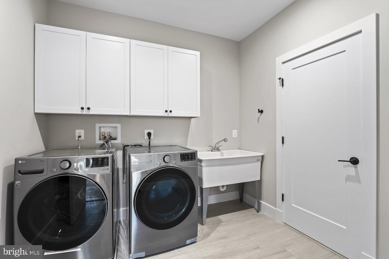 5700 Colchester Road Fairfax, VA 22030 - Photo 42 of 77 Laundry Room