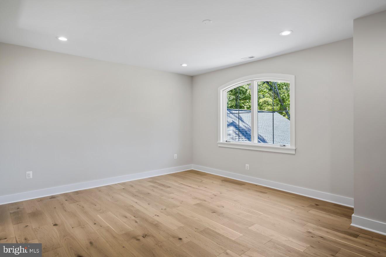 5700 Colchester Road Fairfax, VA 22030 - Photo 44 of 77 Bedroom 2