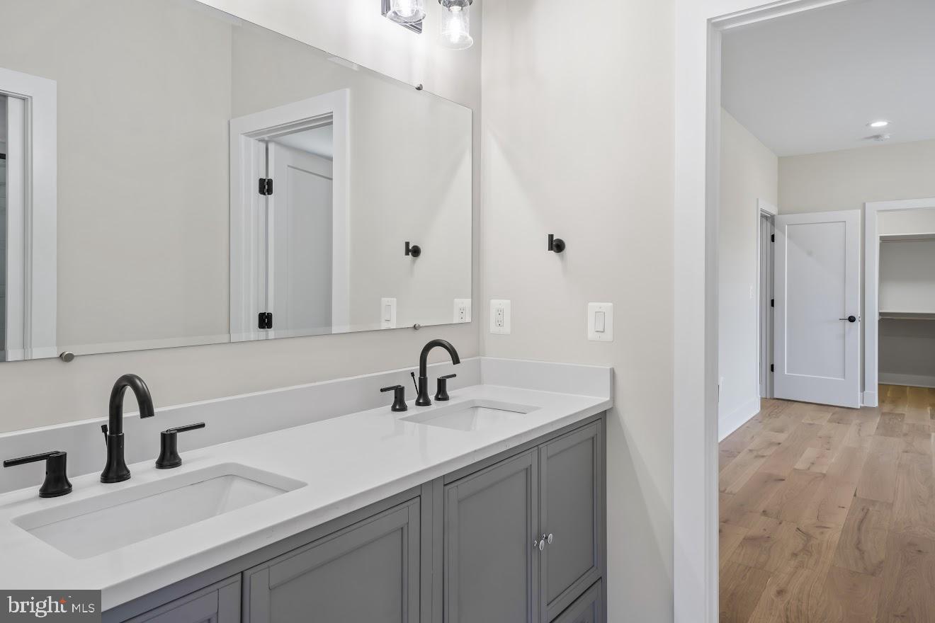5700 Colchester Road Fairfax, VA 22030 - Photo 47 of 77 Bath