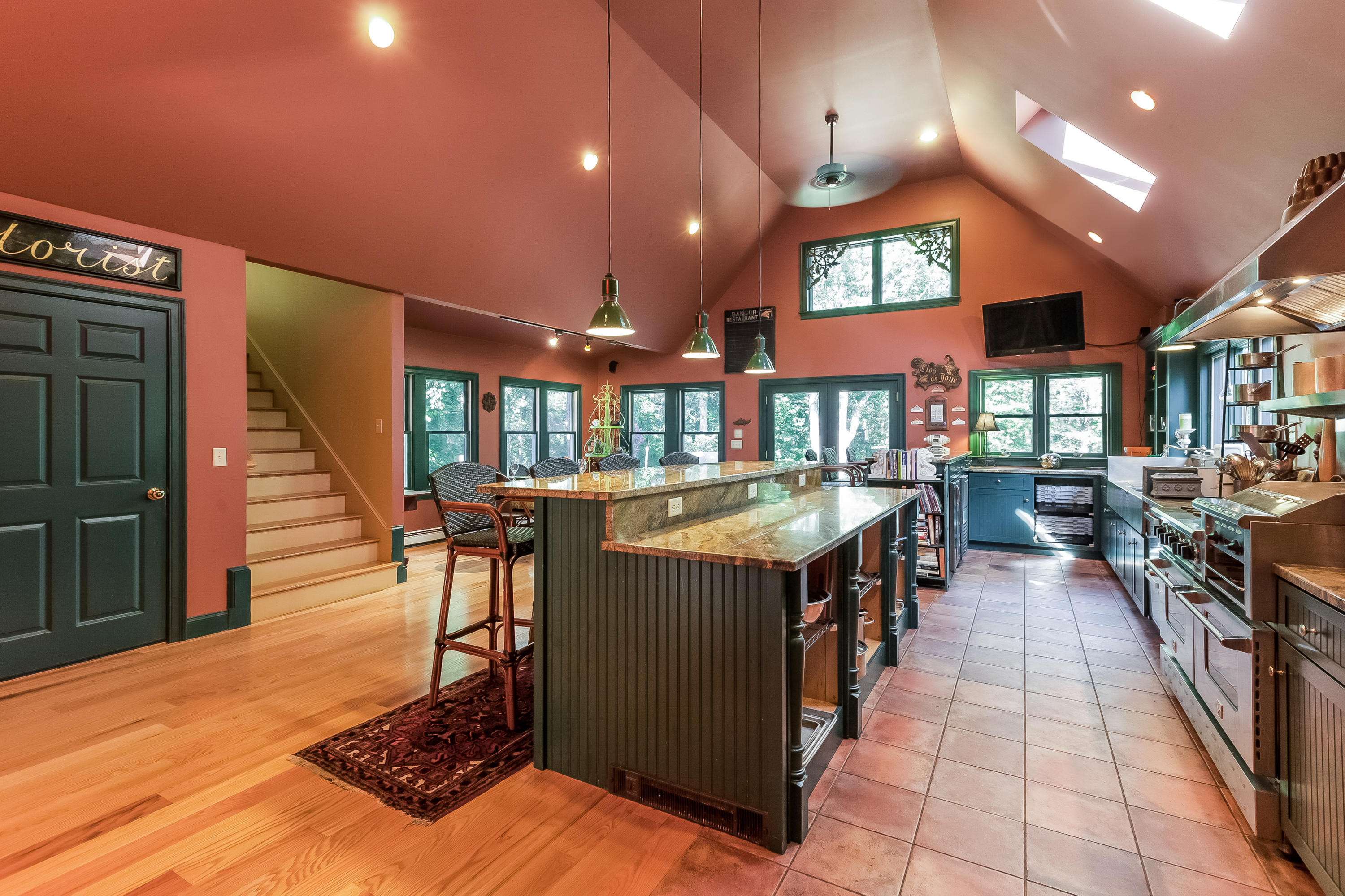 289 Harwich Road Brewster, MA 02631 - Photo 13 of 35 009-photo--6046523