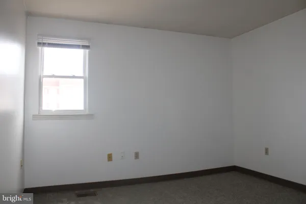 $1,595 | 2287 North Point Drive, York, PA 17406