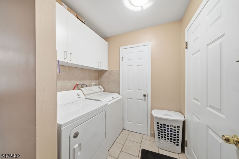 131 Califon Road Long Valley, NJ 07853 - Photo 15 of 21