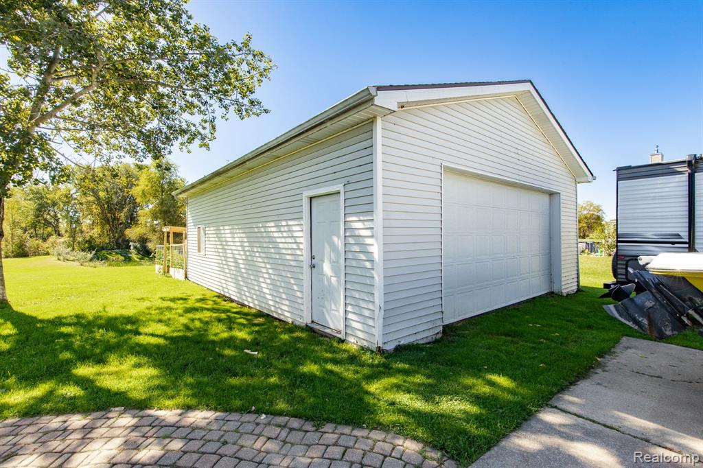 2467 Bull Run Road Oxford, MI 48371 - Photo 41 of 41