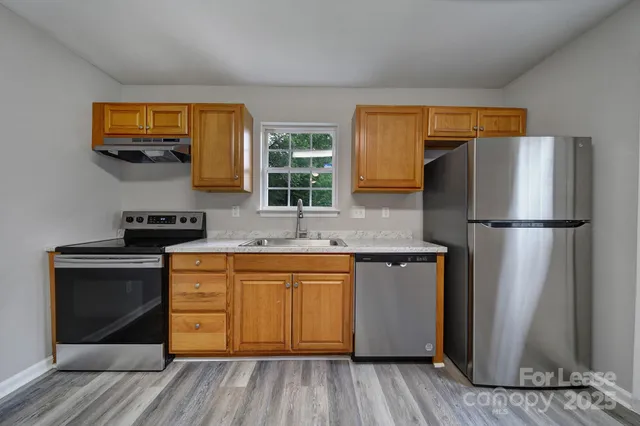 $1,850 | 3309 Morning Drive, Charlotte, NC 28208