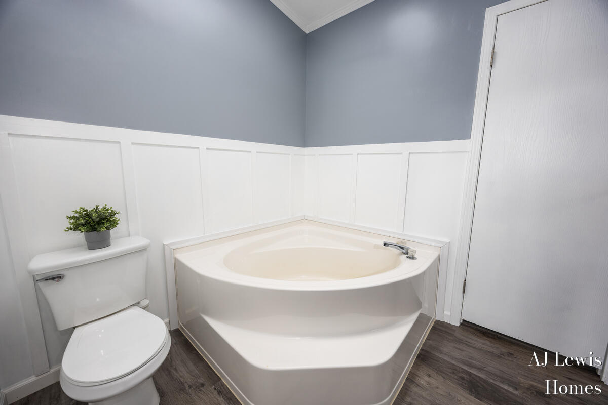 4810 Buehler Road Hastings, MI 49058 - Photo 13 of 25 Master bathroom