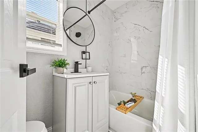 $180,000 | 49 South Coy Street, Kansas City, KS 66101