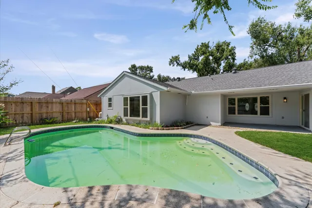 $3,800 | 2914 Riata Lane, Houston, TX 77080