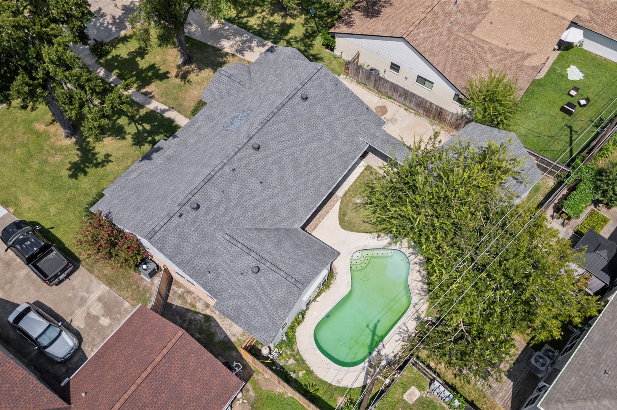 2914 Riata Lane Houston, TX 77080 - Photo 37 of 39 an aerial view of a house having outdoor space