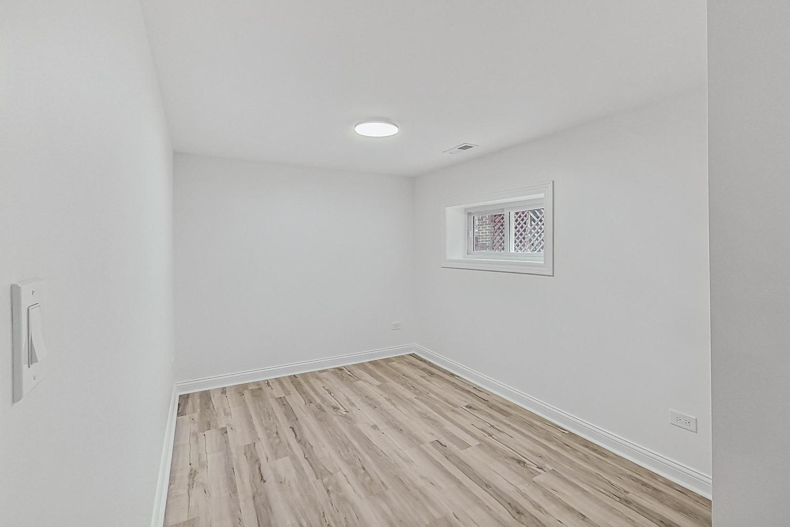 5619 South California Avenue Chicago, IL 60629 - Photo 20 of 31