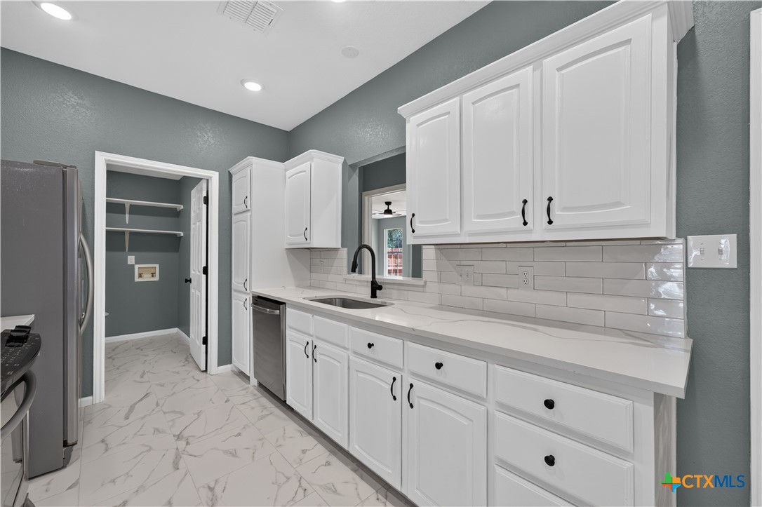 57 Bluebonnet Loop Belton, TX 76513 - Photo 11 of 25 Gallery Image 11