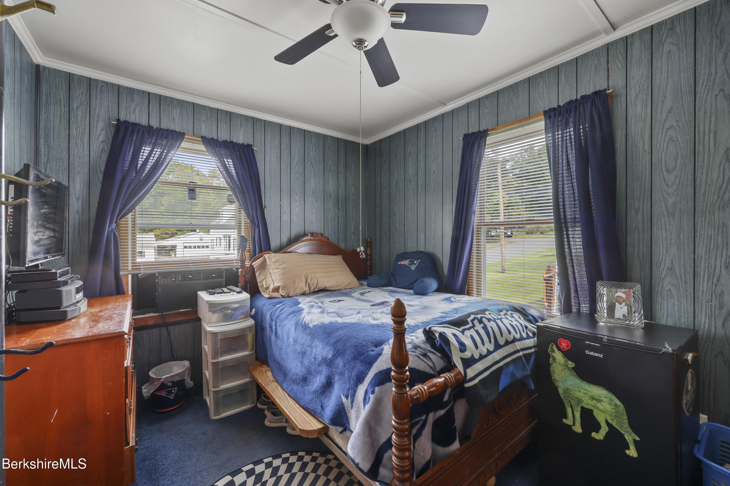 156 Draper Avenue Pittsfield, MA 01201 - Photo 14 of 32 Bedroom One