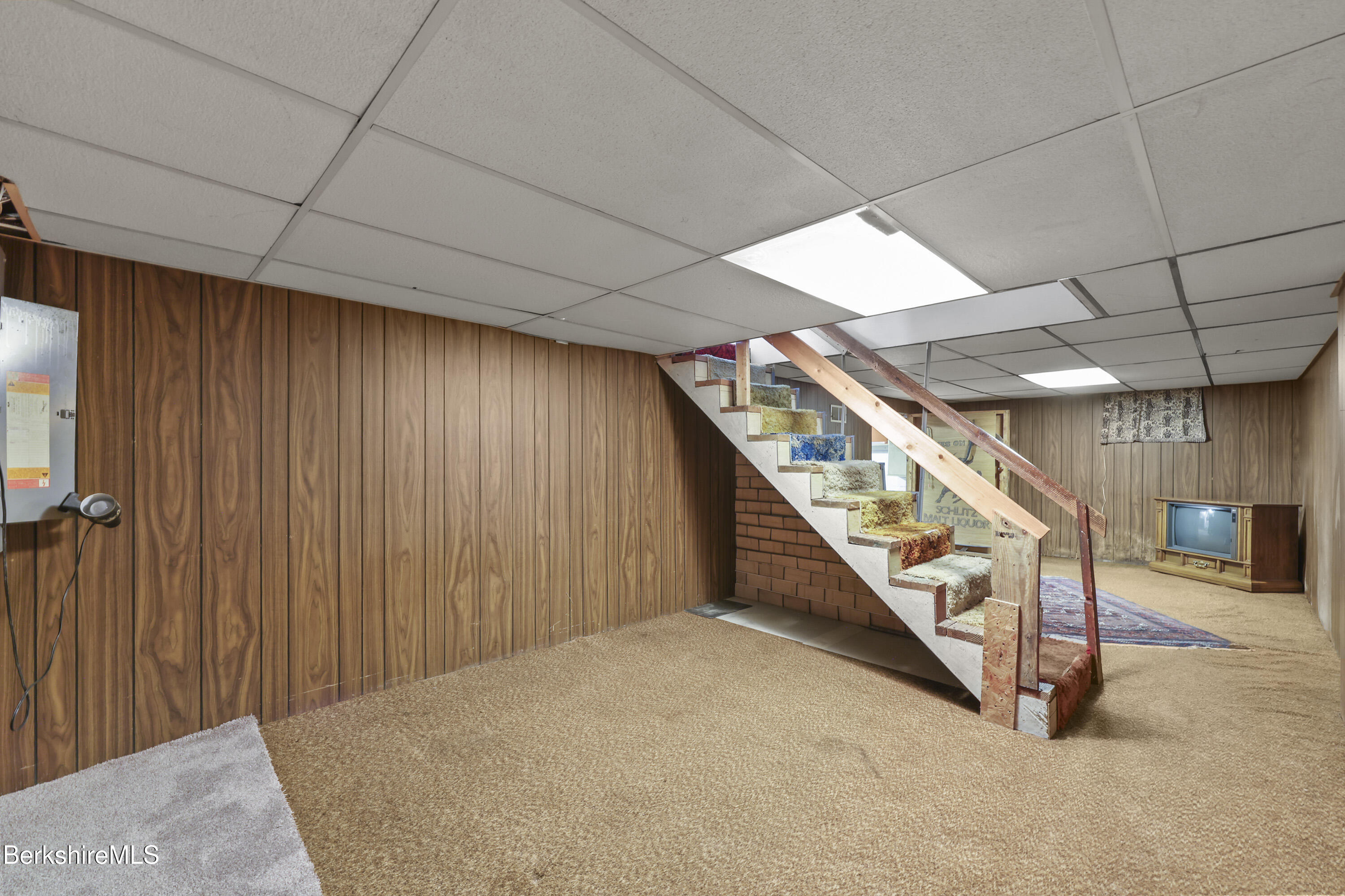 156 Draper Avenue Pittsfield, MA 01201 - Photo 20 of 32 Lower Level